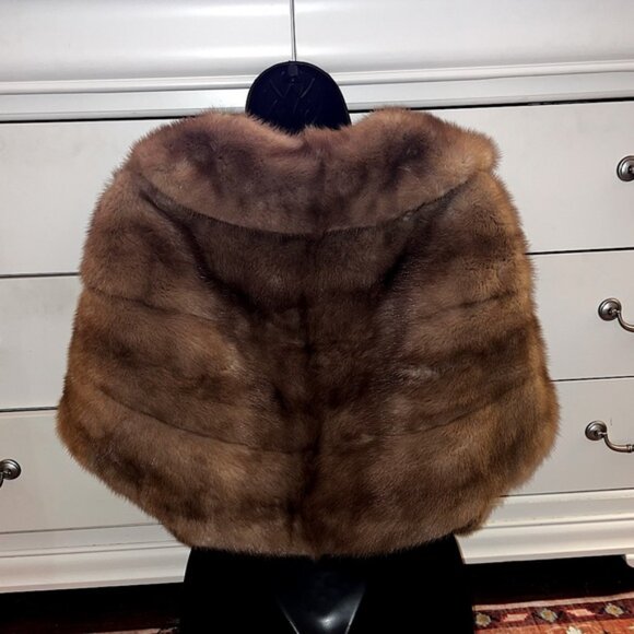 Vintage Authentic Brown Minx Fur Cape/ Shaw/ Scarf Wrap - Picture 2 of 11